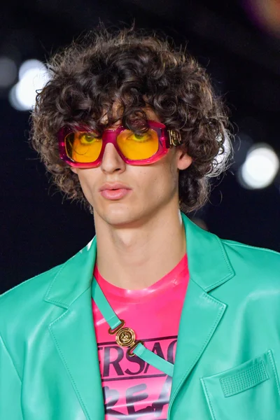Look 53